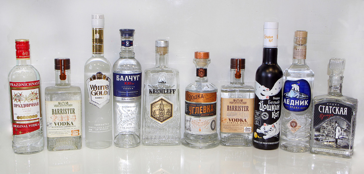 Только я помню поговорку, что "хмельной да сонный не свою думу думают". Значит русские думать сами не должны?