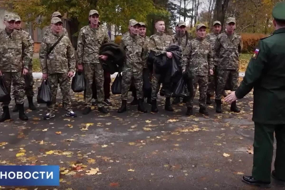    Группа псковских контрактников отправилась для прохождения службы в ВС РФ