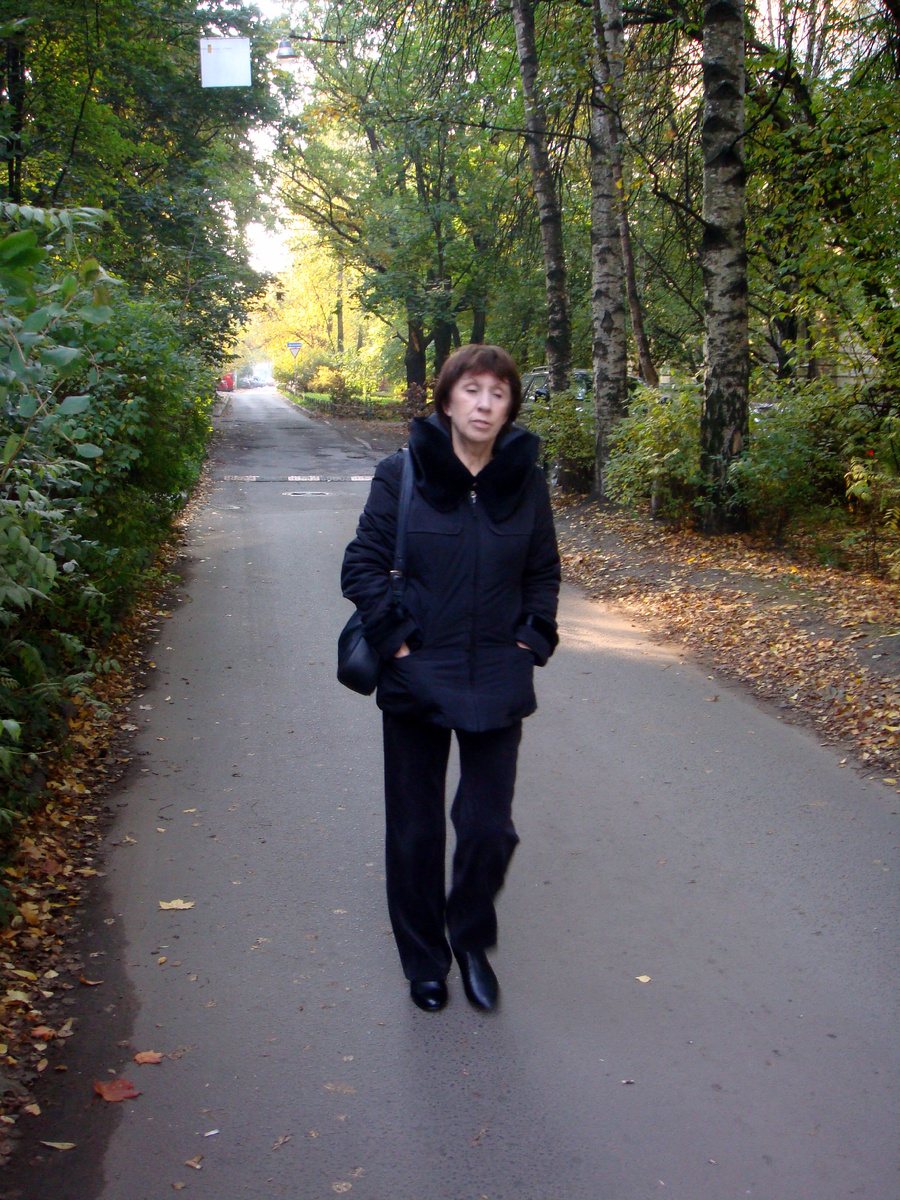 Мама. Октябрь 2010 года.