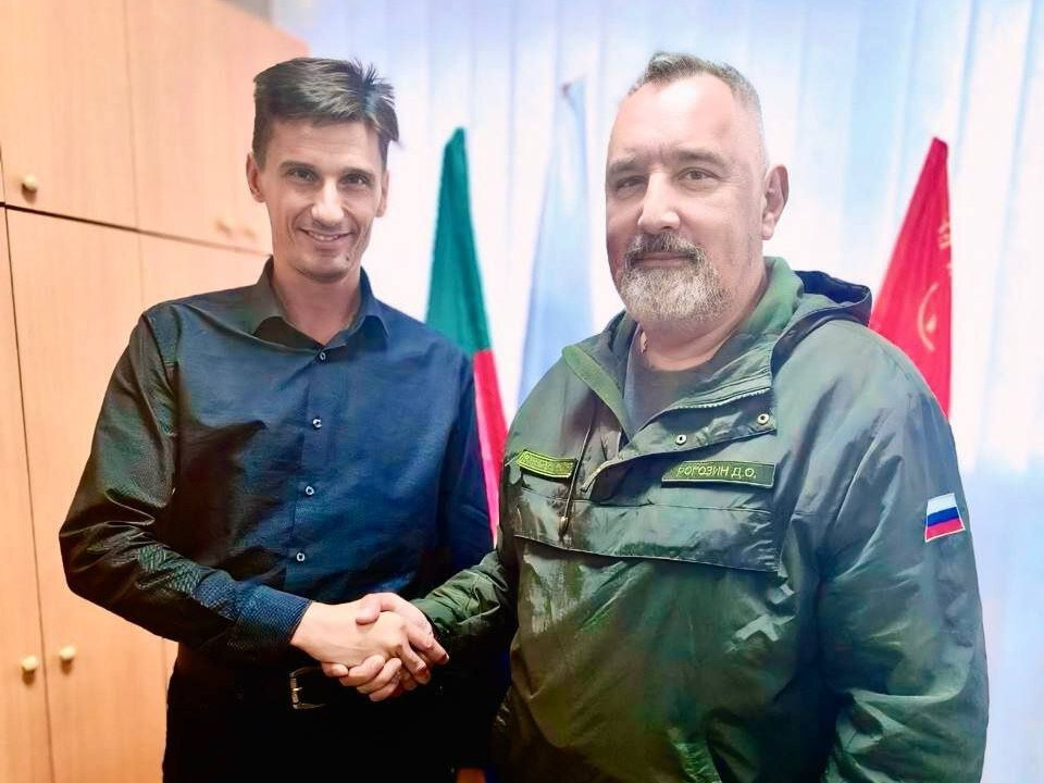 Гендиректор УАЗа и Рогозин в Запорожской области. Фото: Д. Рогозин