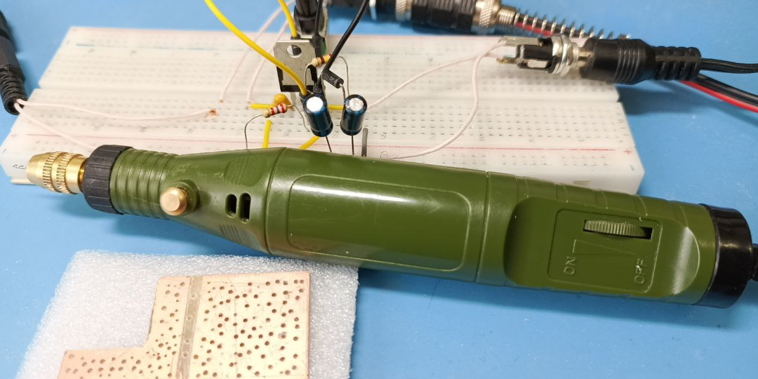 Плавный запуск микро-дрели на LM317T