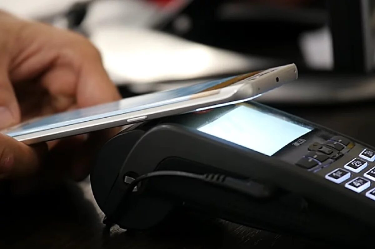    В России создали аналогичную Apple Pay технологию оплаты «Волна»