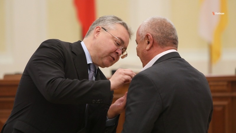    Работников и ветеранов организаций дорожного хозяйства и транспортной сферы поздравили 17 октября Фото: Дмитрий Ахмадуллин/ / ИА «Победа26»