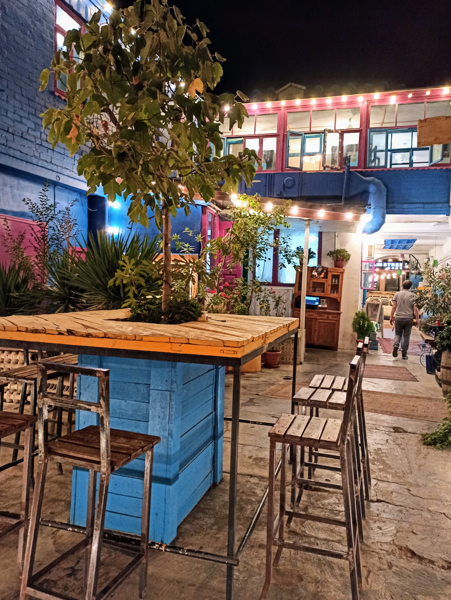 Уютное кафе в Дербенте. 