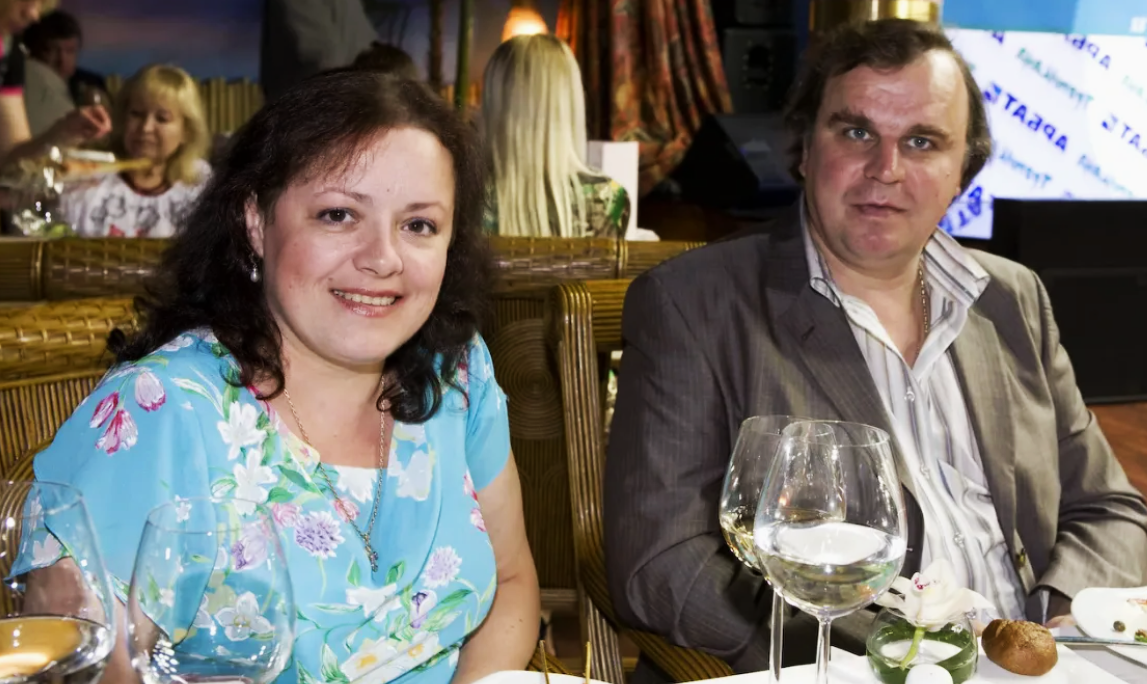 на фото Елена Цыплакова и Павел Щербаков