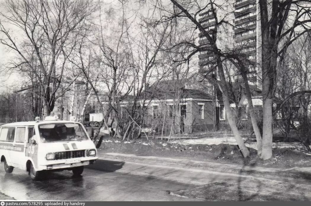 Онежская улица, 1981 - 1983 г. Автор: Хоркин В. П.