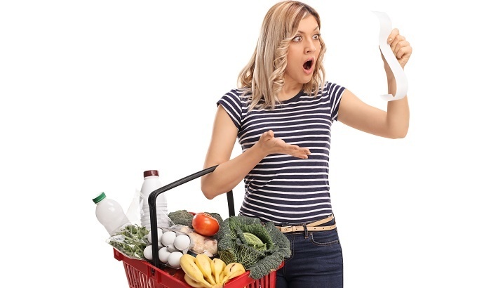    Продуктовая корзина для новогоднего стола подорожала на 1,43% за год