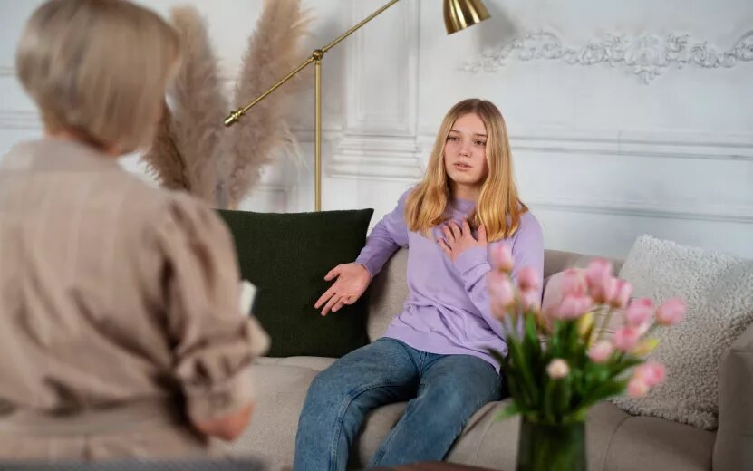    Спроси психолога: что делать, если только алкоголь помогает чувствовать уверенность, а парни вызывают отвращение после первого свидания