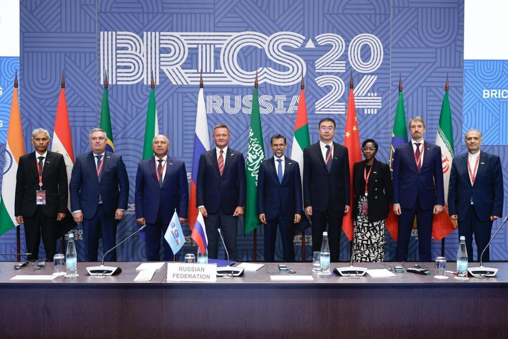 США тонет медленно, но верно...