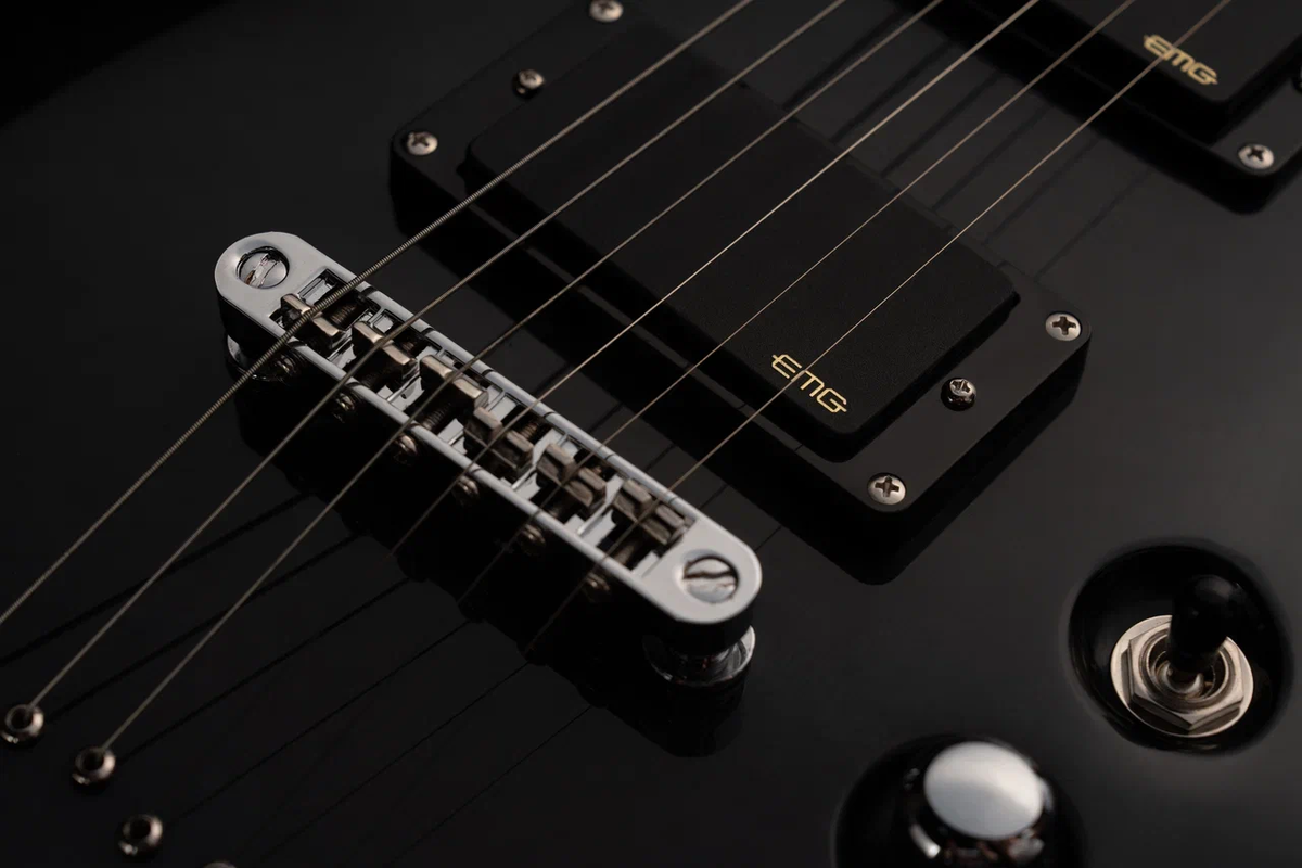 Хамбакер EMG на электрогитаре Aion E-30 grey