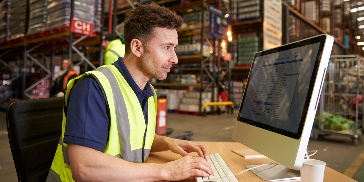 В 2023 г. мы наблюдали увеличение объемов грузоперевозок, обусловленное развитием промышленного производства, повышением востребованности доставки торговыми сетями и распространением маркетплейсов.-4