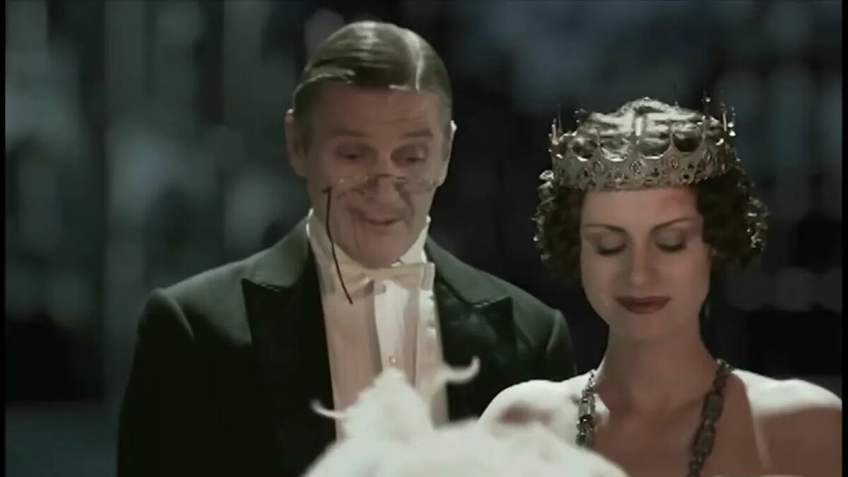 кадр из фидьма "Мастер и мМаргарита"