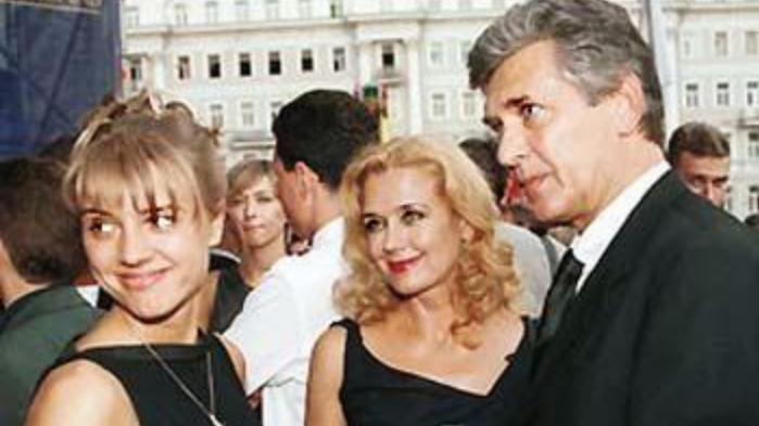 Сергей Мартынов, Ирина Алфёрова и Ксения Алфёрова