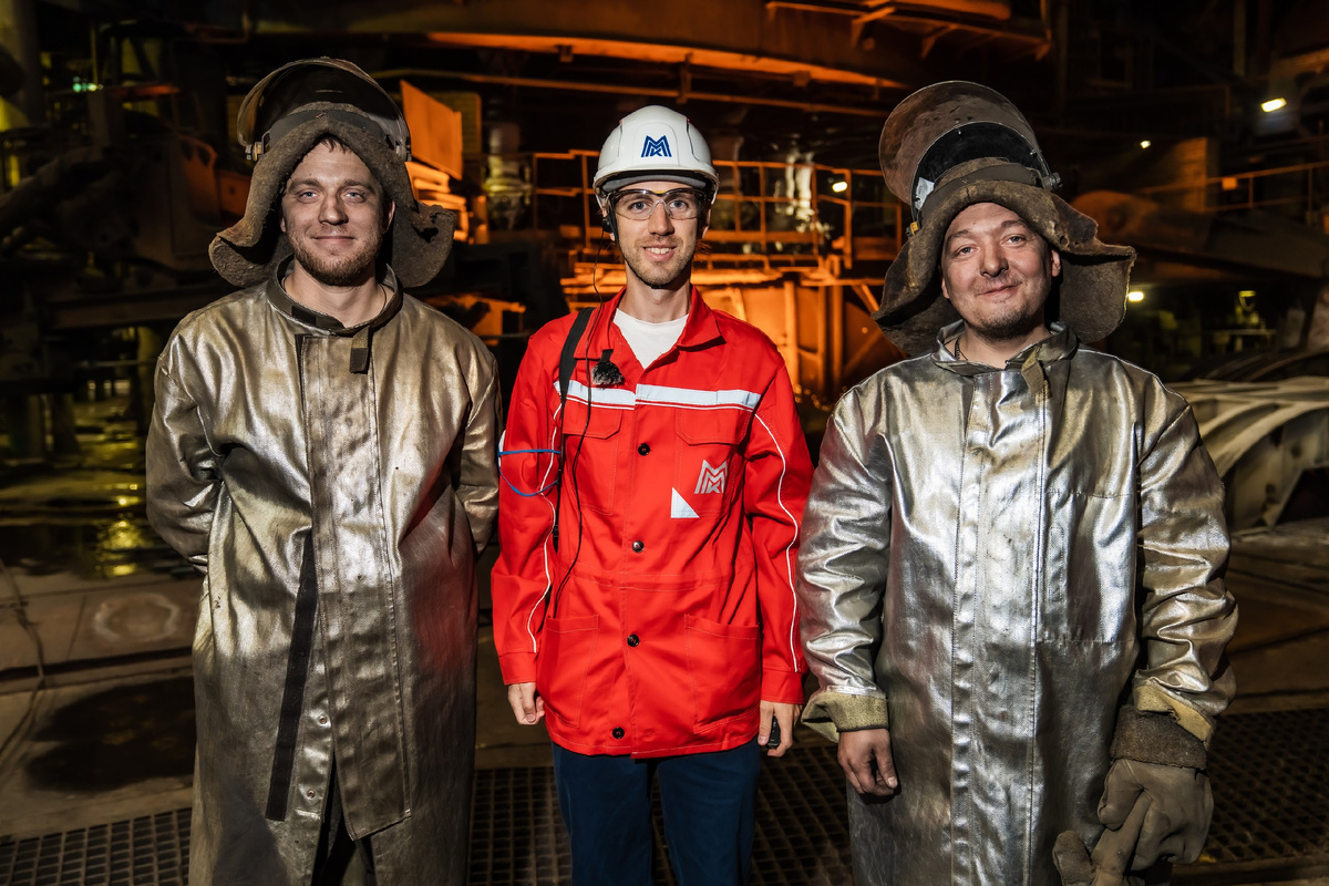 Привет! Меня зовут Махил, и я голландец в России. Вам не нужно покупать билет, чтобы путешествовать. Вы просто можете читать мой блог и путешествовать со мной. Подписывайтесь! Фото: Сергей Петруша