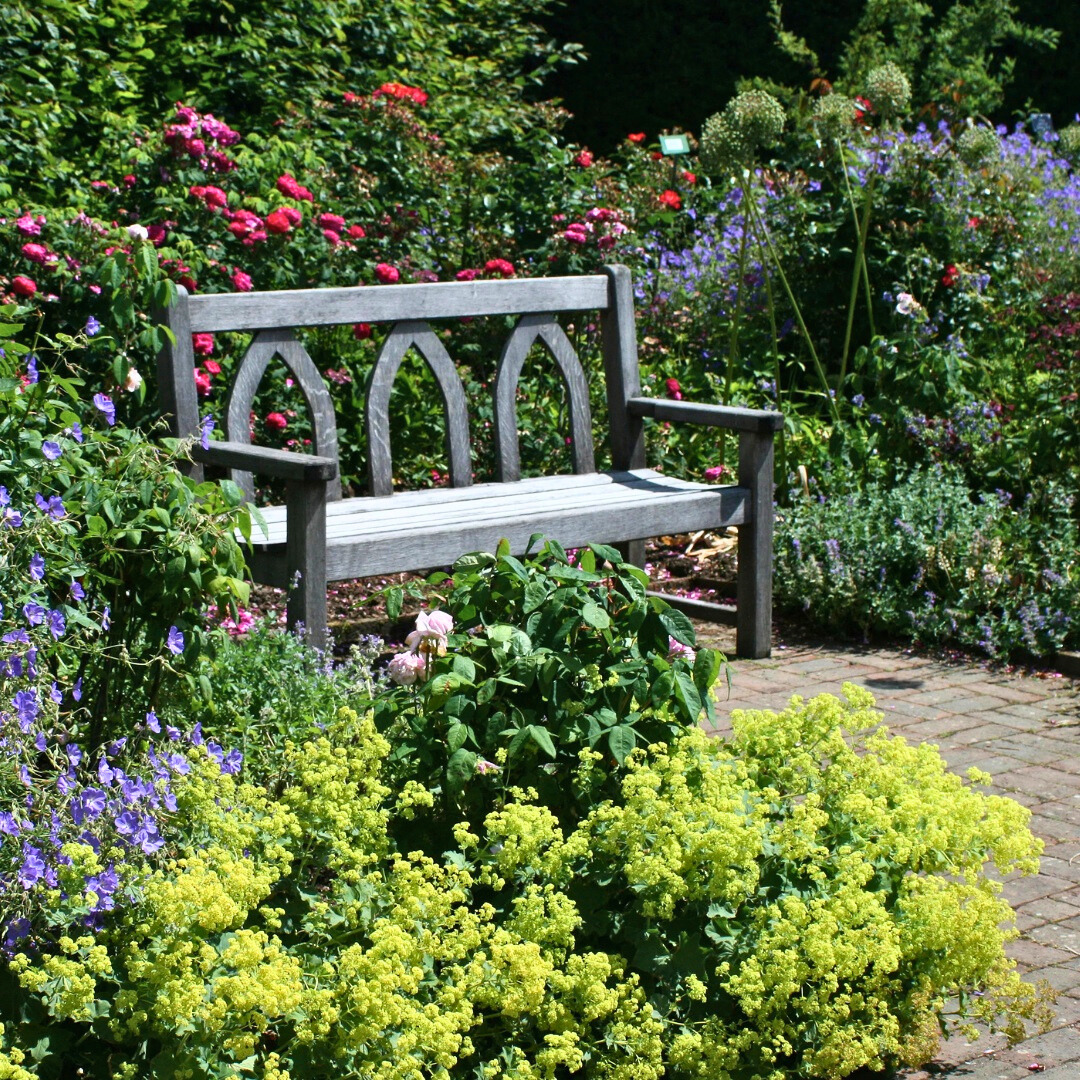 Листайте галерею.