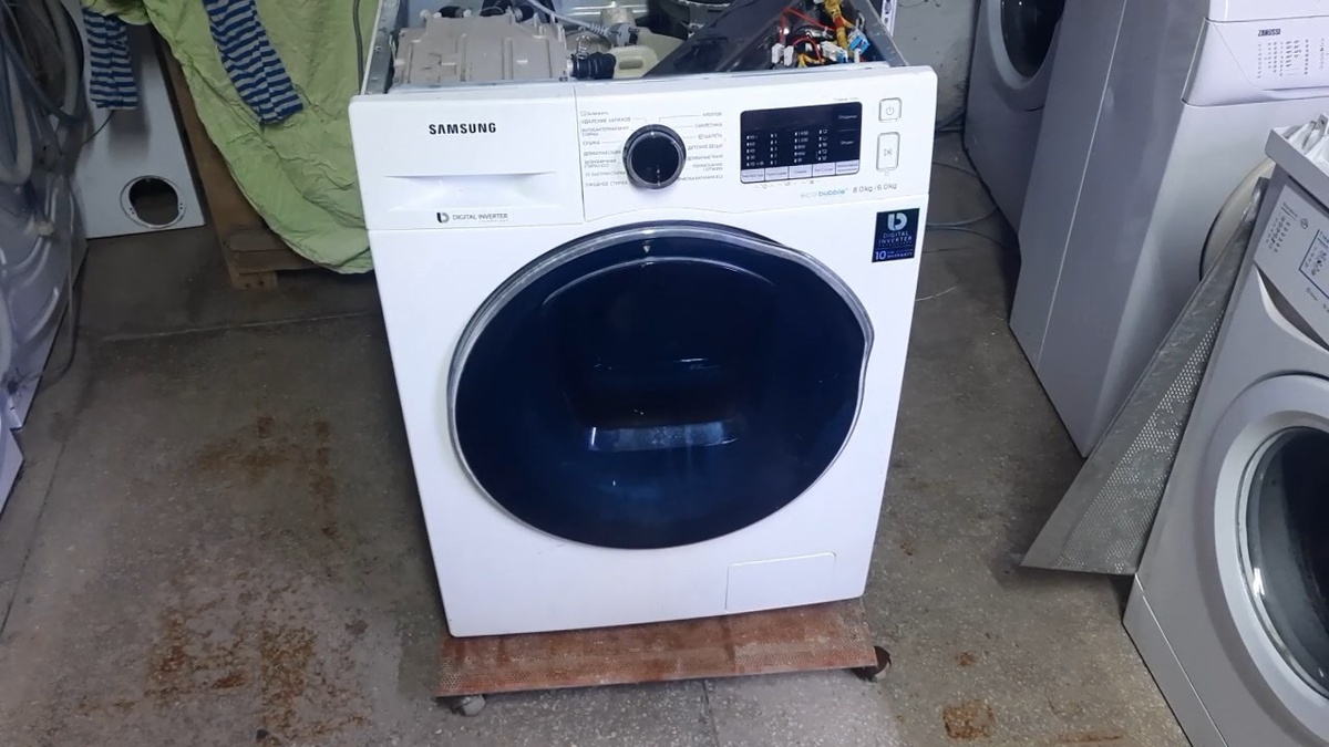 Стиральная машина с прямым приводом Samsung WD80K5410OW