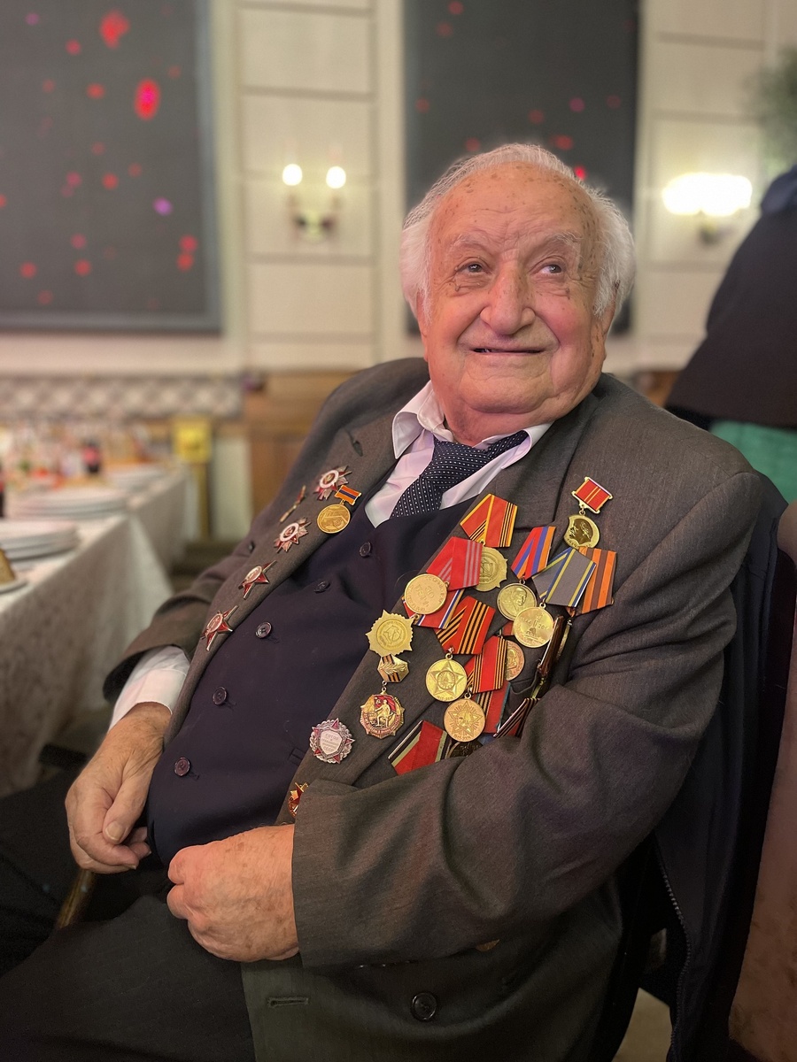 Грант Карапетян на своем 100-летии