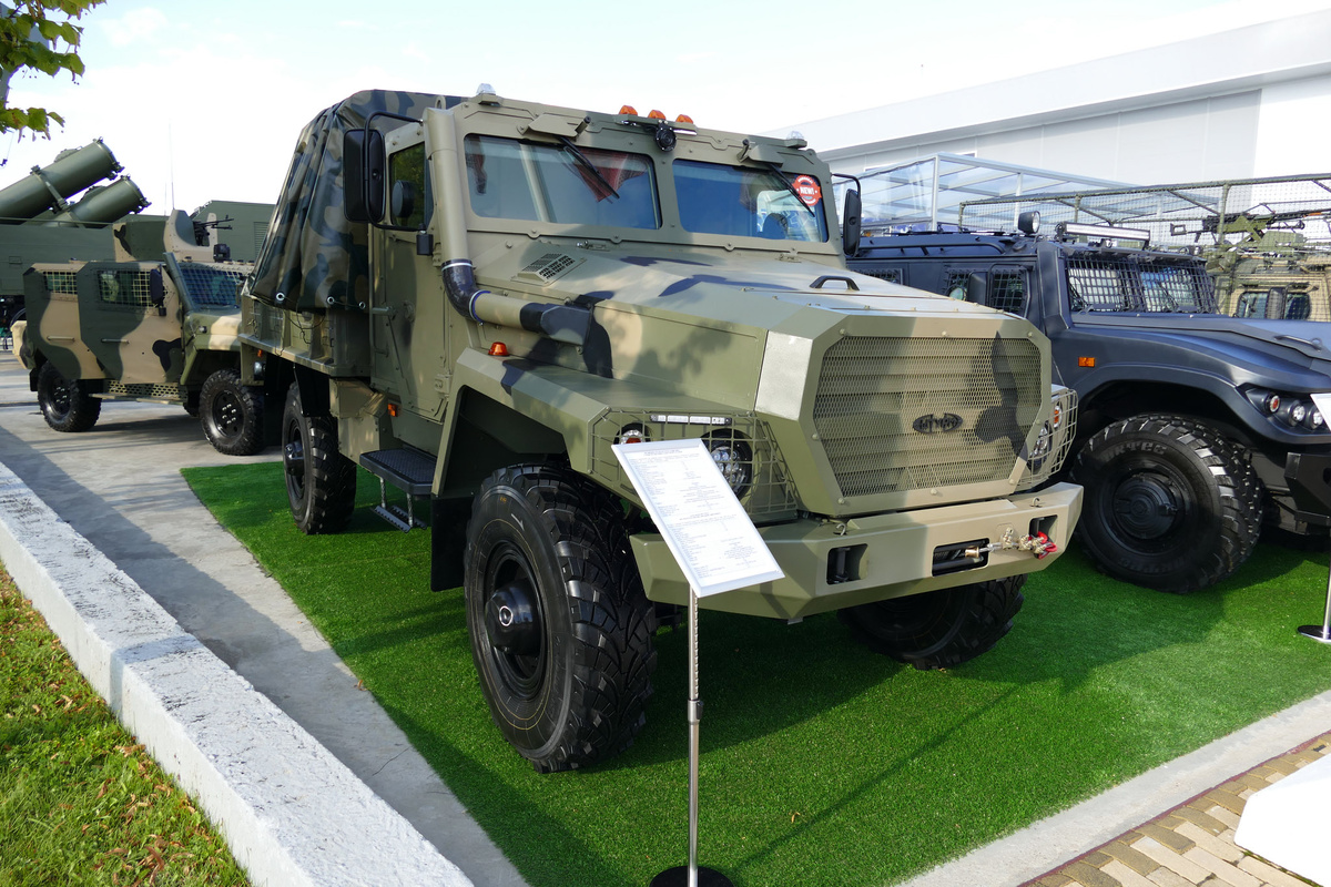 "Штурм", бронированный вариант ГАЗ С41А23 Садко NEXT 4x4 .
