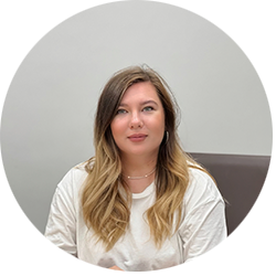 Екатерина Романова, инженер-технолог компании Ratora Trade,  преподаватель внутренних технологических курсов, бывшая заведующая производством на Комбинате питания при горно-химическом комбинате в г. Железногорск.