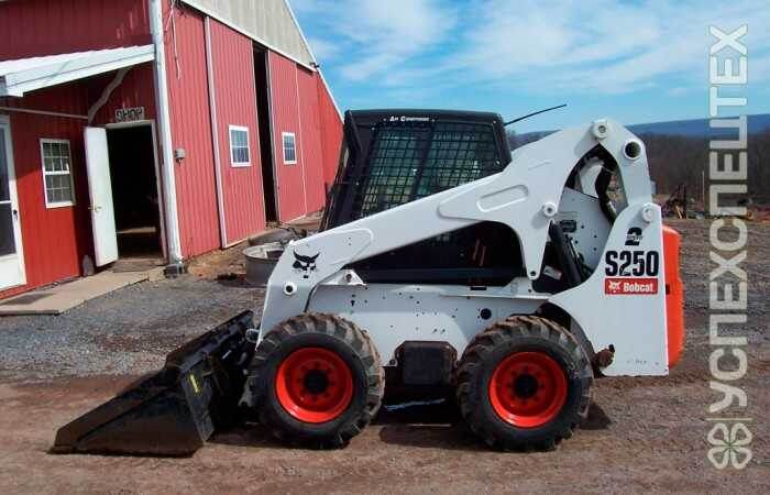 Мини-погрузчик колесный S 250 Bobcat в Копейске: Услуги и аренда специальной техники на Успехспецтех. Колесный,грузоподъемность 1 тонна, есть ямобур.