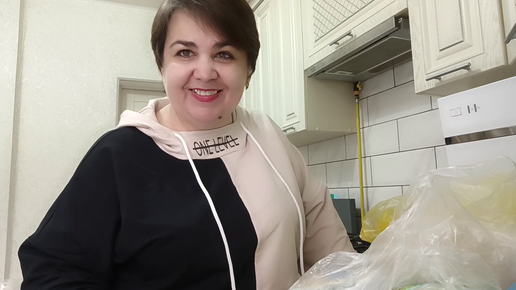 В город за продуктами, заехали в Светофор