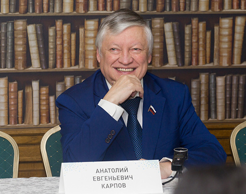 Анатолий Карпов на фестивале "Черная пешка"