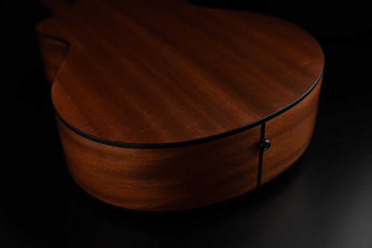 Нижняя дека трансакустической гитары Covenant 180MTE