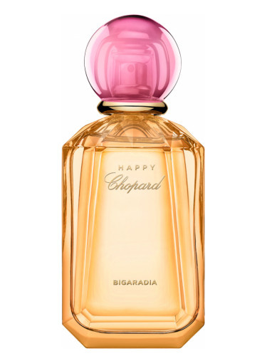 Happy Chopard Bigaradia Chopard — это аромат для женщин, он принадлежит к группе цитрусовые. Happy Chopard Bigaradia выпущен в 2018 году. Парфюмер: Dora Baghriche. Верхние ноты: Горький апельсин, Нероли, Зеленый мандарин и Семена моркови; средние ноты: Цветок апельсина, Мед и Жасмин Самбак; базовые ноты: Кедр, Лабданум, Кунжут и Пачули.