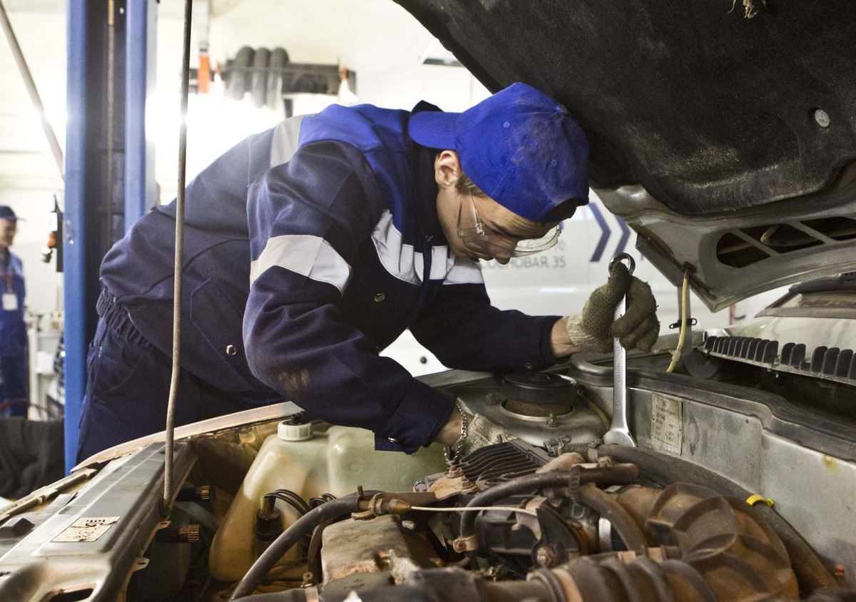    Жители Югры хотели бы, чтобы их дети освоили рабочие профессии