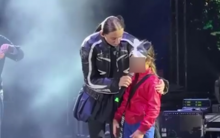 Фото: стоп-кадр выступления Mia Boyka в Надыме