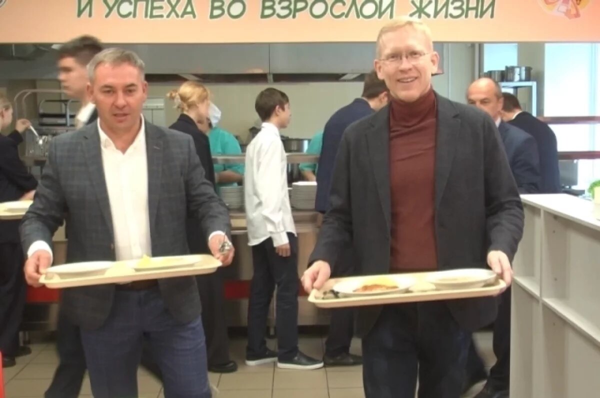    Проверку качества школьного питания провели депутаты нижегородской Гордумы