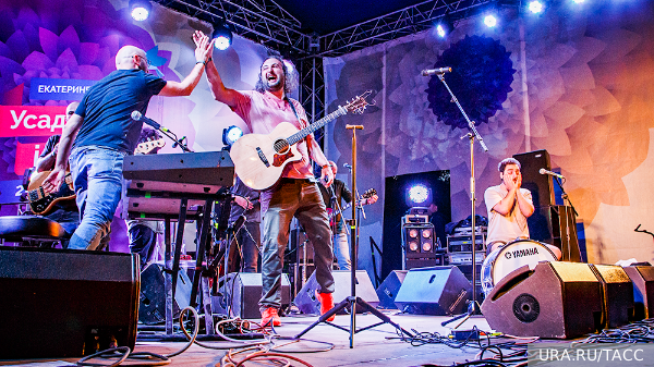     Фото: URA.RU/ТАСС   
 Текст: Дмитрий Александров ,   
Тбилиси