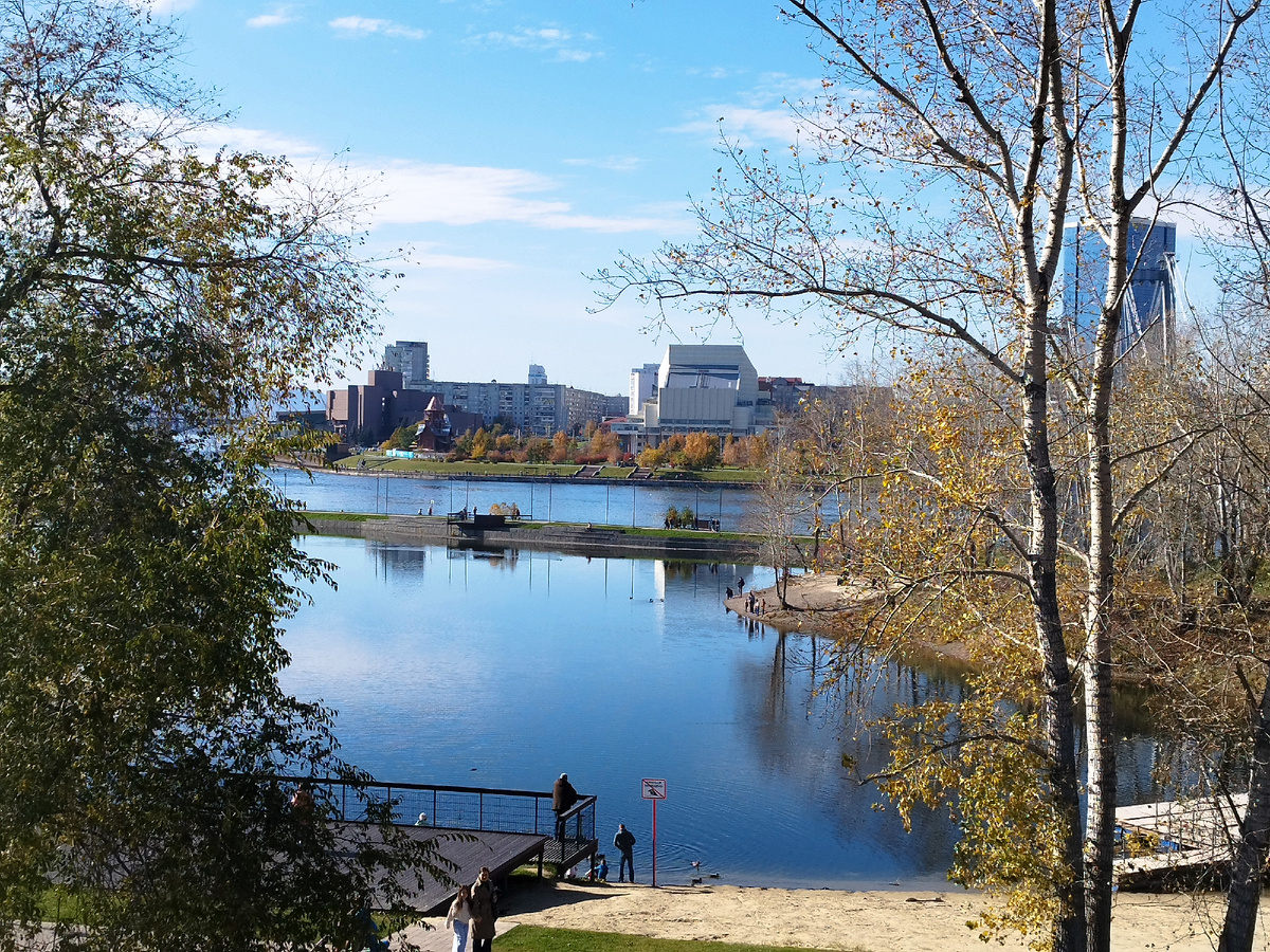 Немного красноярской осени. Солнечной, но холодной. Фото из личного архива автора.