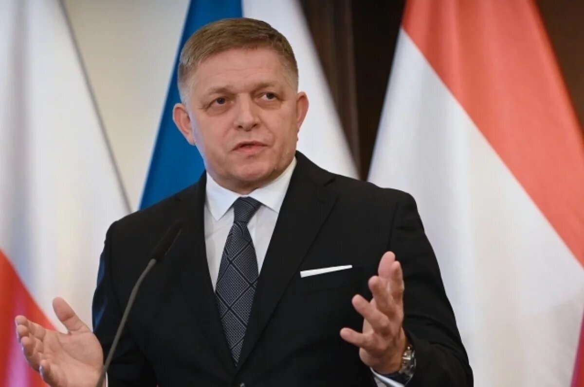    Фицо: на саммитах ЕС не звучат призывы прекратить огонь на Украине