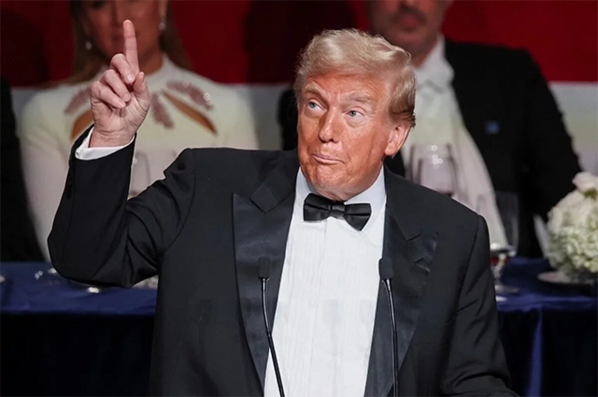    Дональд Трамп.