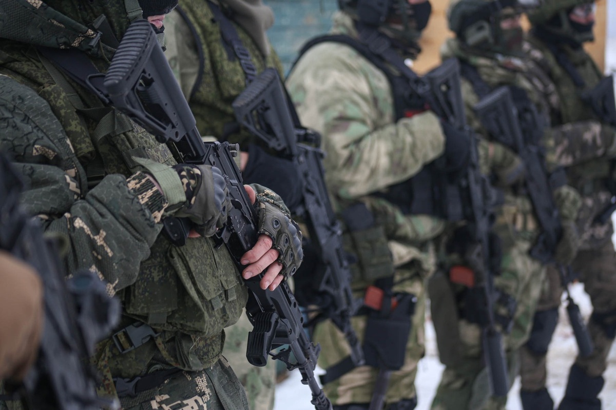 В преддверии Дня отца «Единая Россия» помогает доставить детские письма с поздравлениями на фронт.  Фото: ФедералПресс / Ольга Юшкова