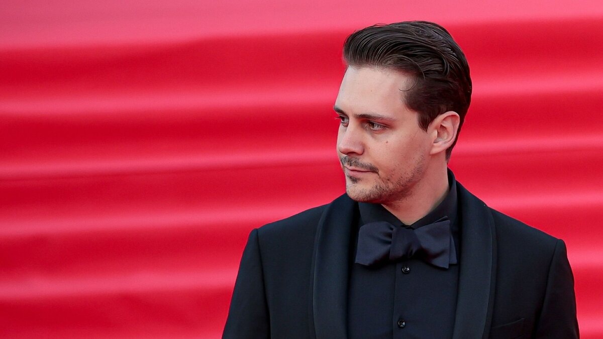 Милош Бикович