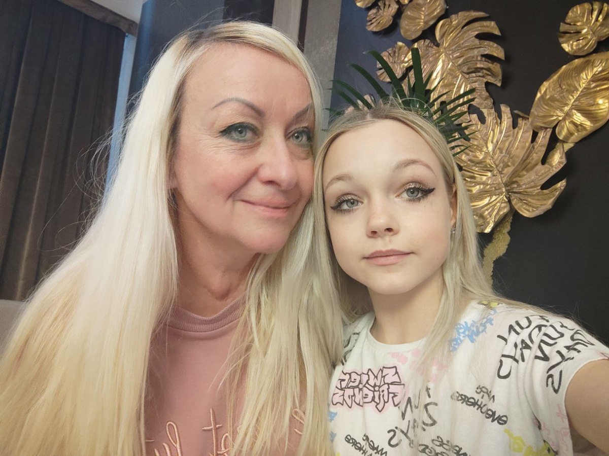 Елена Костылева катается у Плющенко. Фото: телеграм-канал фигуристки Елены Костылевой