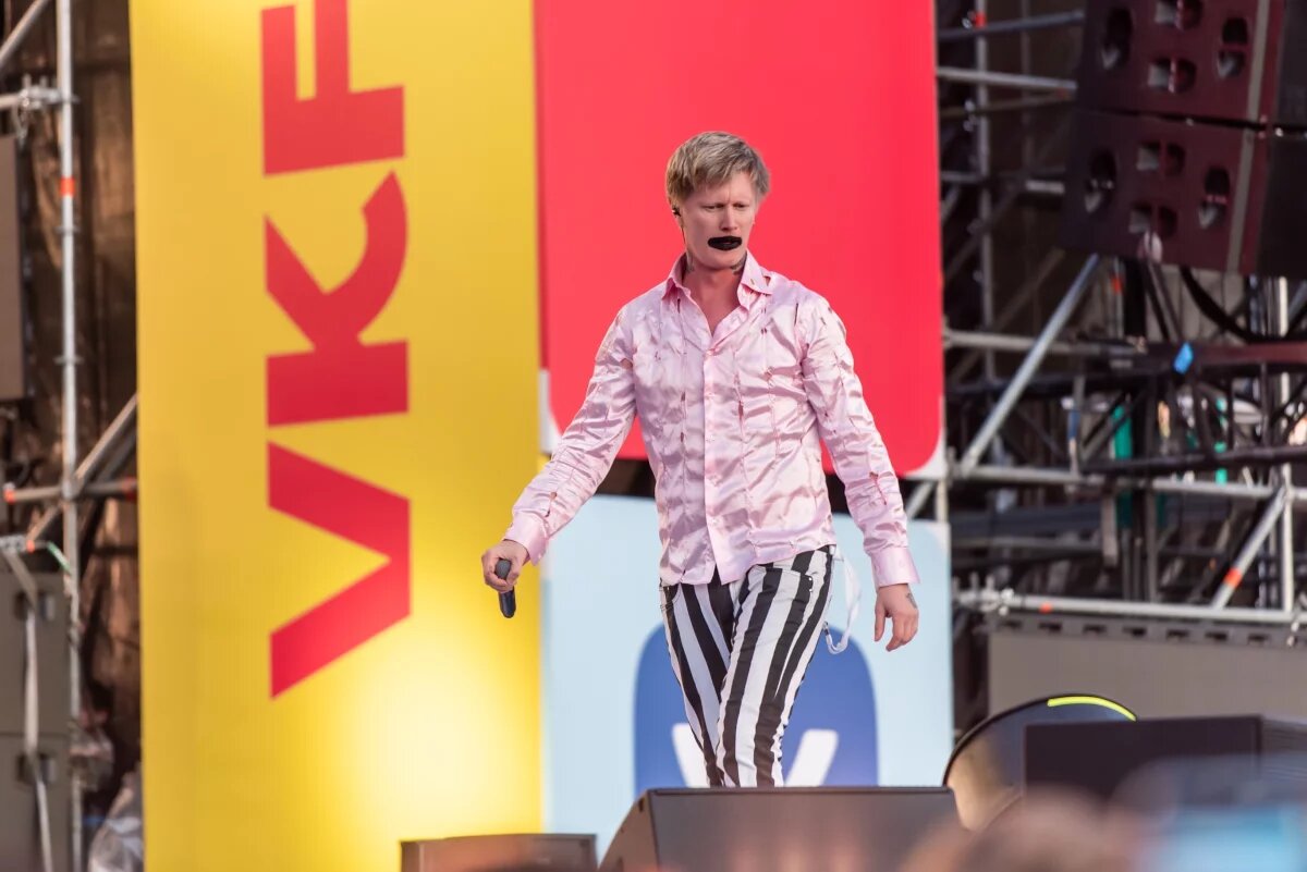    SHOT: медики стабилизировали состояние фронтмена Jane Air Антона Лисcова