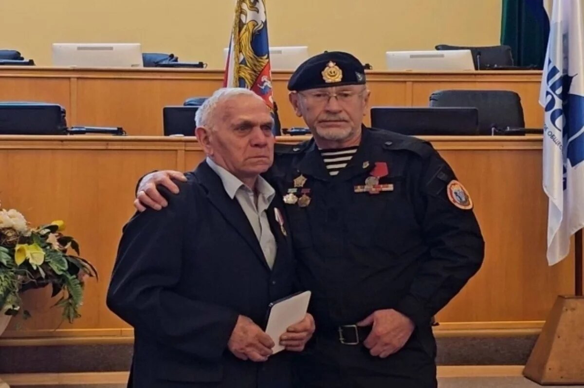    В Тюмени 19 отцов защитников Отечества награждены медалями