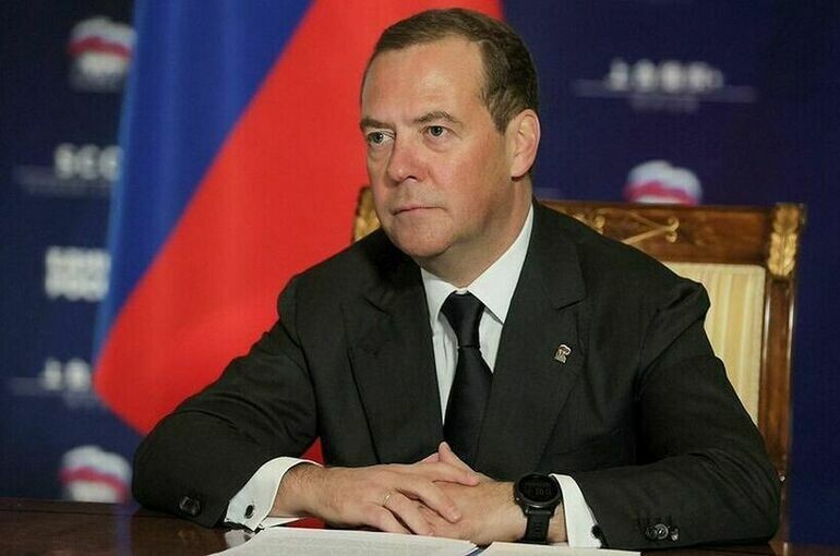   пресс-служба Дмитрия Медведева