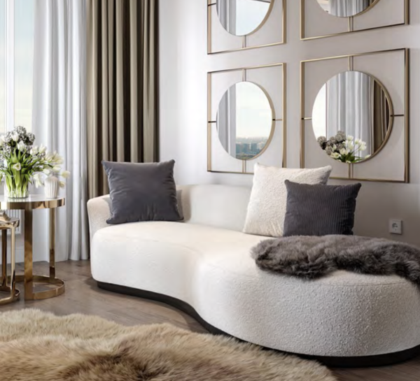 Зеркала в гостиной визуально увеличат пространство комнаты