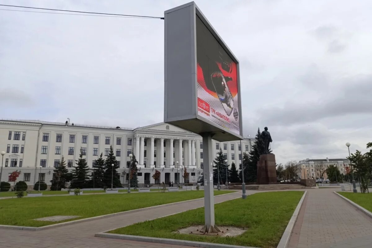    Из схемы размещения рекламных конструкций исключили площадь Ленина в Пскове