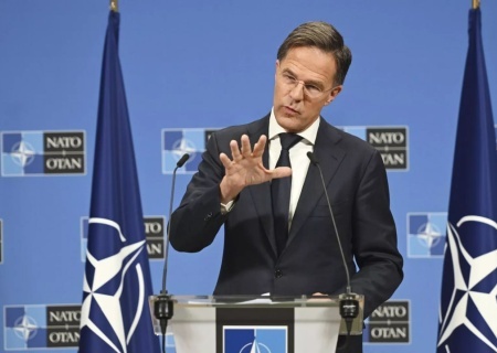    Рютте объявил о «значительной» военной помощи Украине