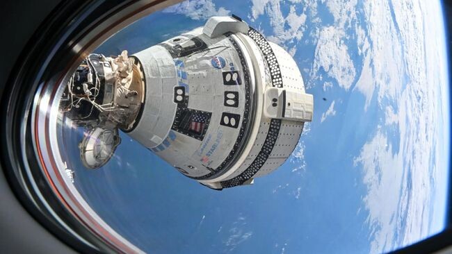     Космический корабль Starliner компании Boeing, пристыкованный к порту модуля Harmony на МКС. Источник: NASA