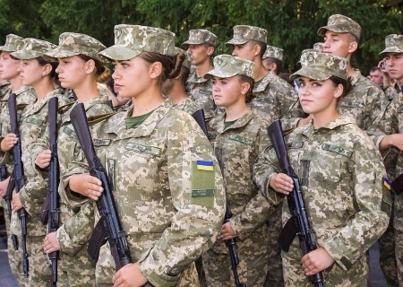   Украина готова мобилизовать женщин, детей и пенсионеров