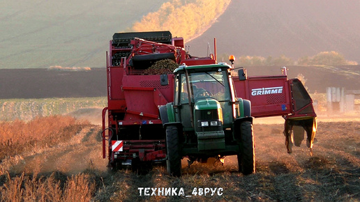 Картофелеуборочные комбайны Grimme SF 150-60 с тракторами Джон Дир 6000. Уборка будущего картофеля фри