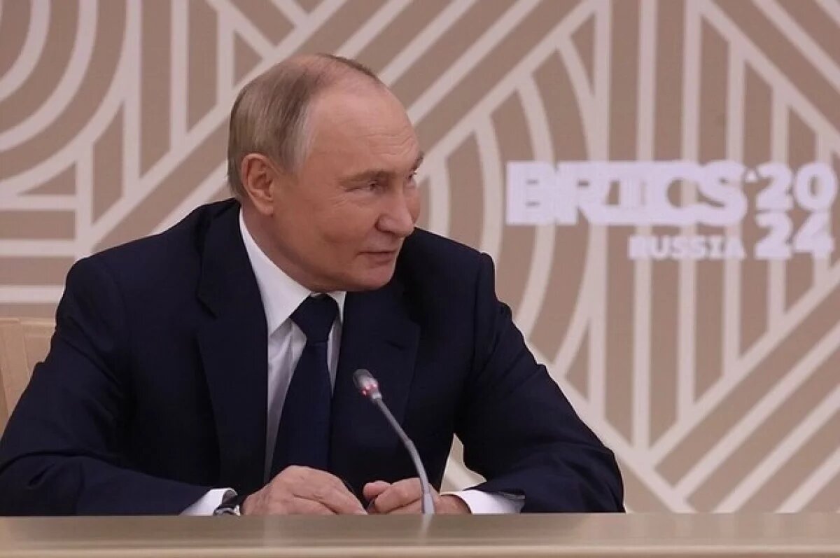    Путин: РФ заинтересована в завершении украинского конфликта мирным путем
