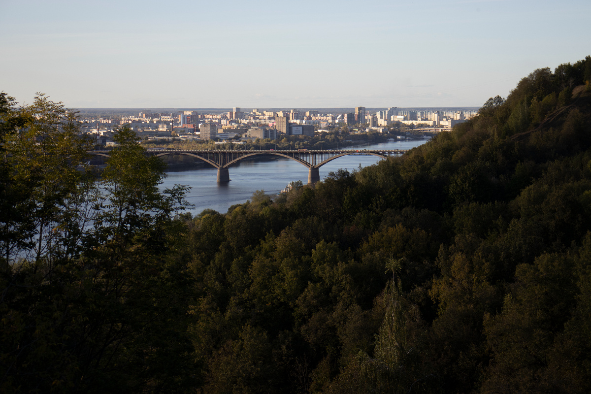 Вид на Молитовский мост с лестницы, по которой мы спускались