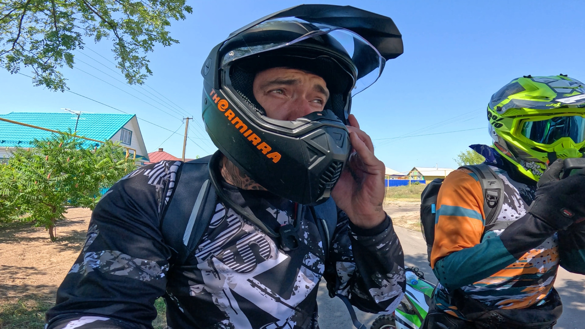 Привет, эт мы